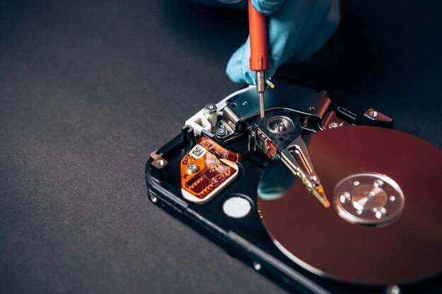 Jak sprawdzić twardy dysk w swoim komputerze?