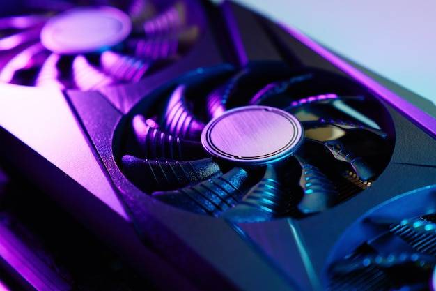 Jakie karty graficzne są dobre do codziennego użytkowania?