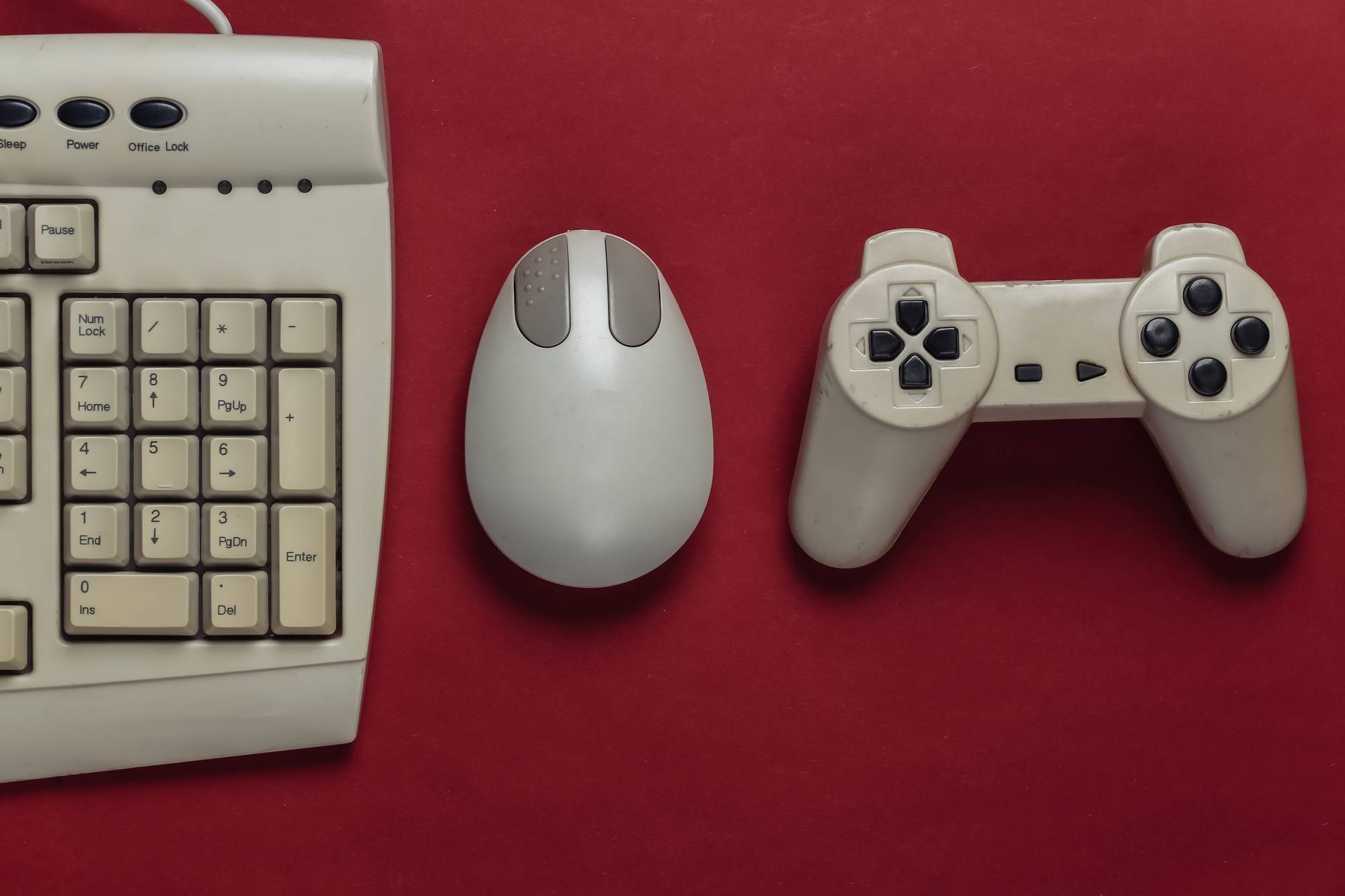 Ile kosztuje pad do PC i od czego zależą ceny?